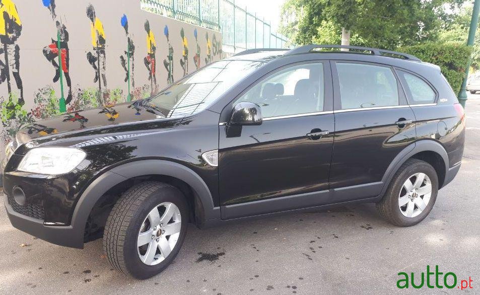 2007' Chevrolet Captiva photo #3