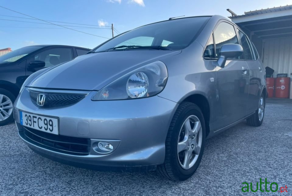 2008' Honda Jazz photo #2
