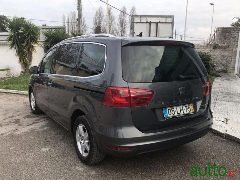 2011' SEAT Alhambra 2.0 Tdi Style Dsg photo #2