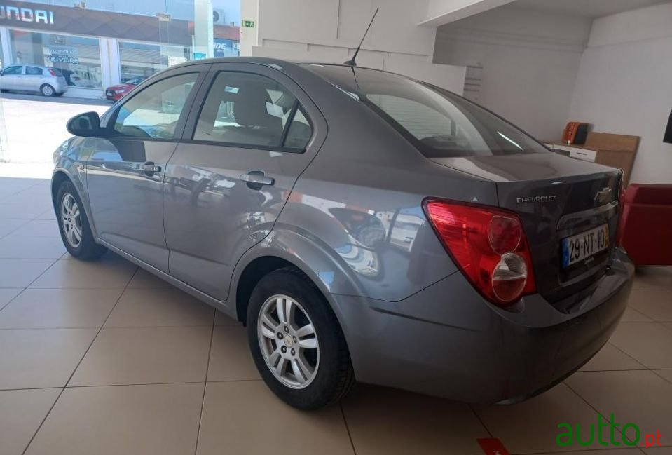 2013' Chevrolet Aveo photo #4