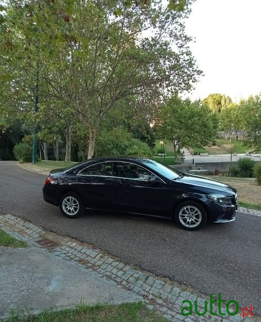 2018' Mercedes-Benz Cla-180 photo #4