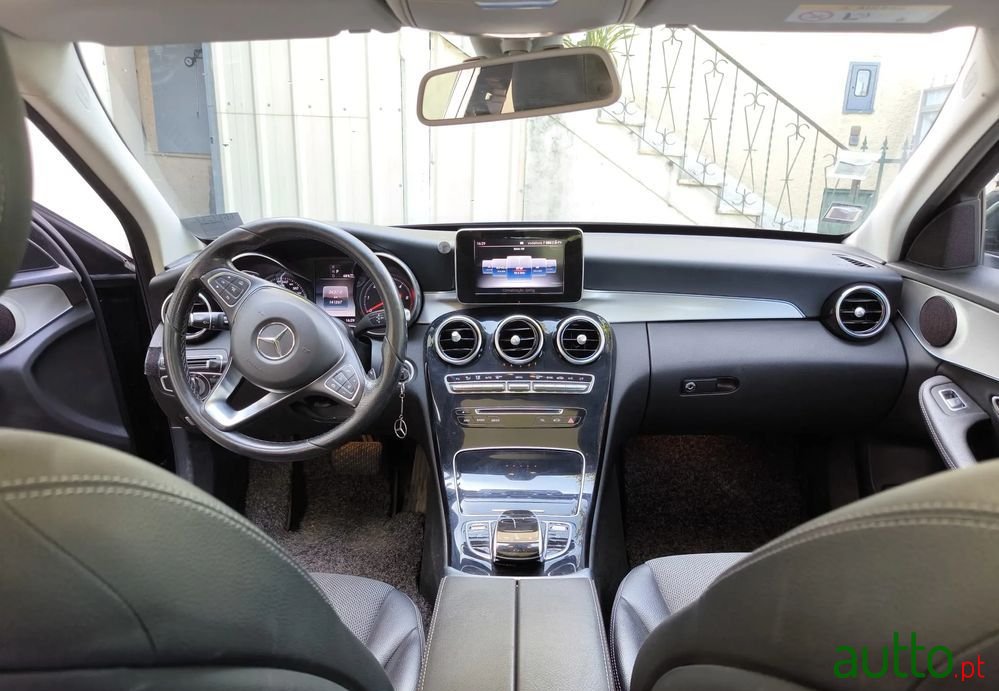 2017' Mercedes-Benz C 300 Bluetec Hybrid photo #6