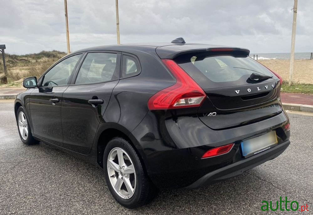 2016' Volvo V40 D2 photo #3