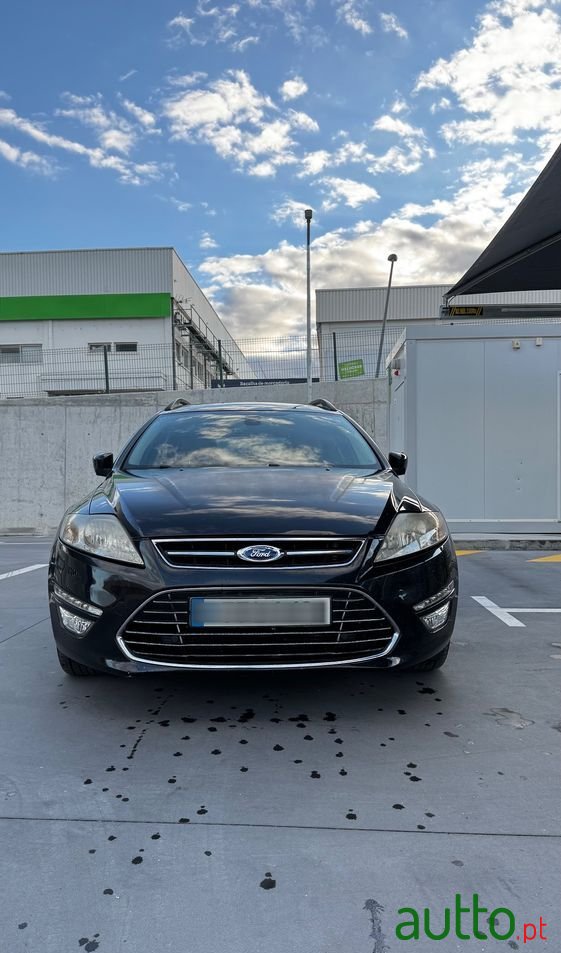 2010' Ford Mondeo Sw photo #2