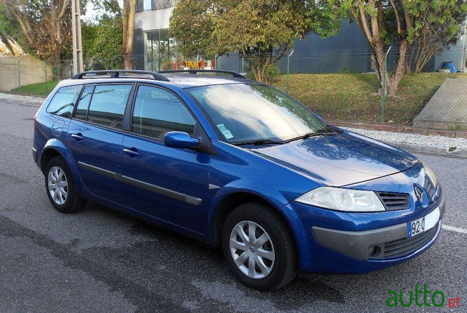 2006' Renault Megane Break photo #2