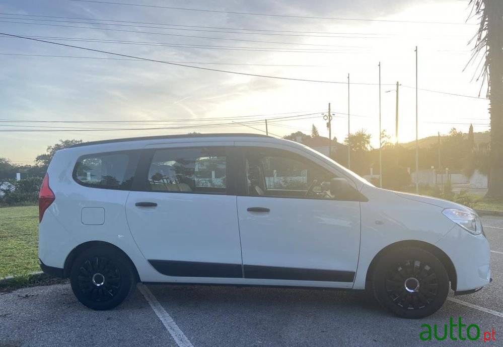 2020' Dacia Lodgy Tce 100 Gpf Start photo #5