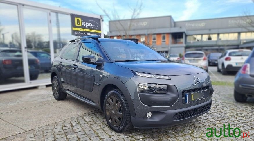 2016' Citroen C4 Cactus photo #6