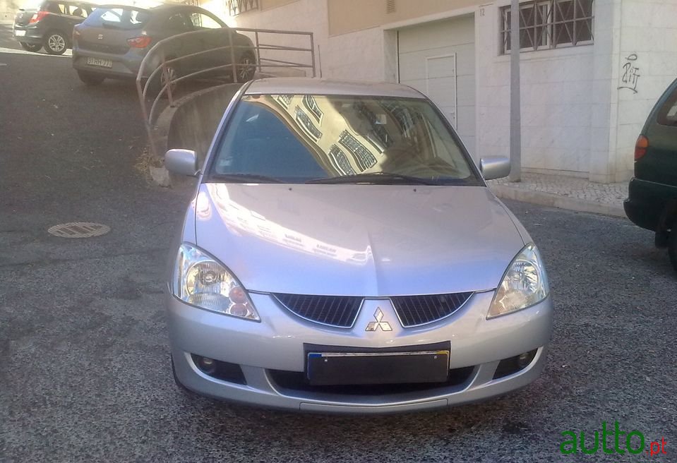 2006' Mitsubishi Lancer photo #2