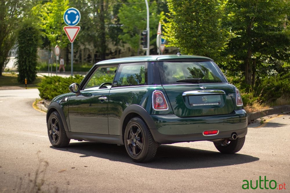 2009' MINI One 1.4 photo #5