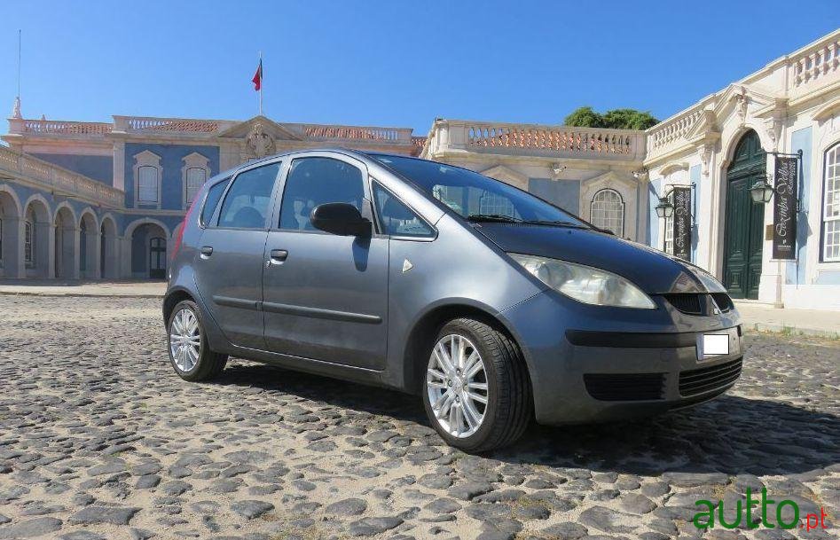 2005' Mitsubishi Colt 1.1 Mpi photo #1