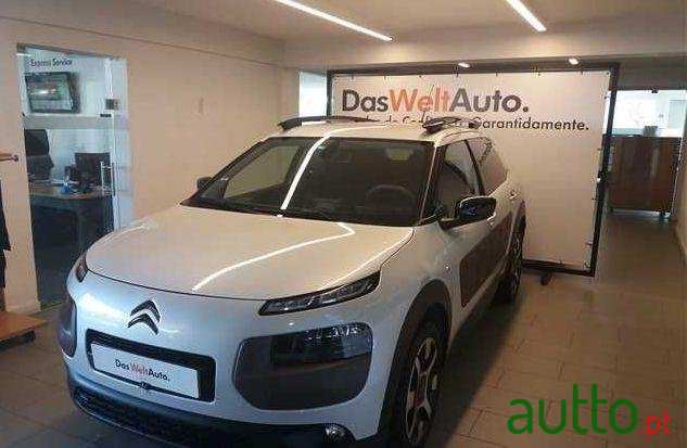 2015' Citroen C4 Cactus photo #1