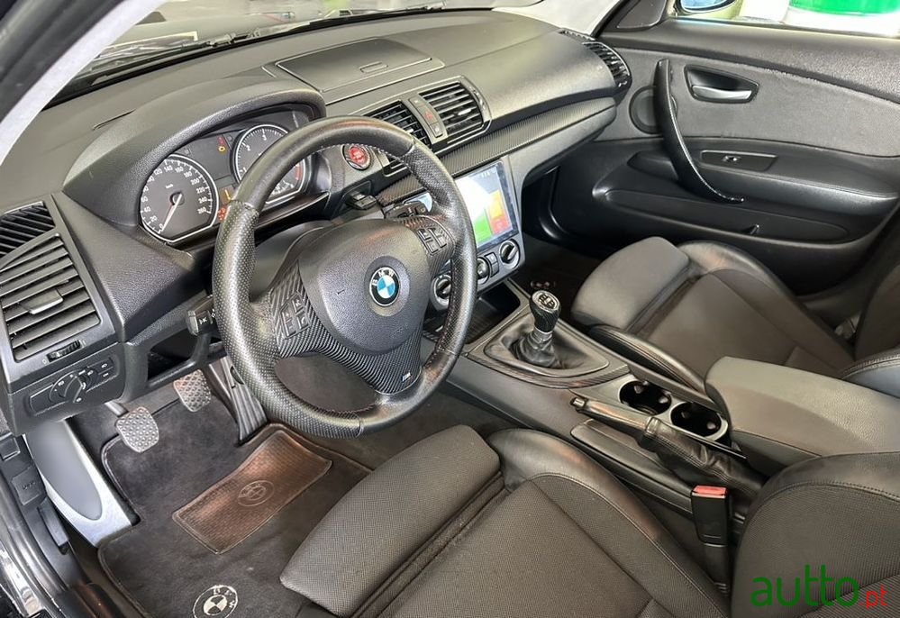 2007' BMW 120 D Dpf Edition Sport photo #6