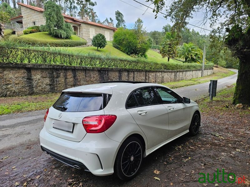 2013' Mercedes-Benz Classe A photo #6