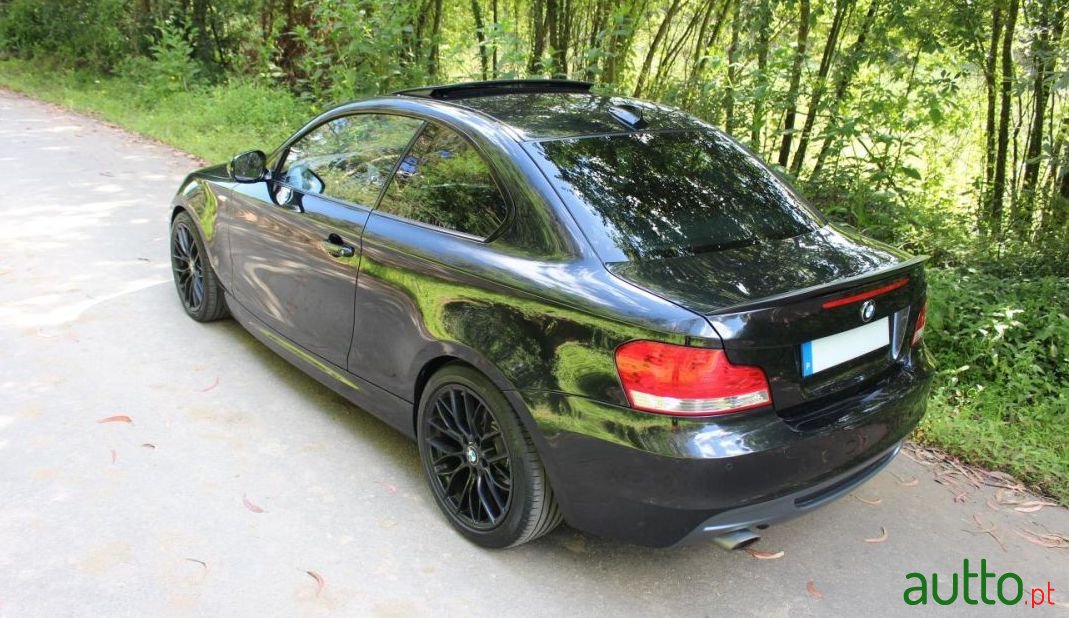 2010' BMW 120 Da photo #3