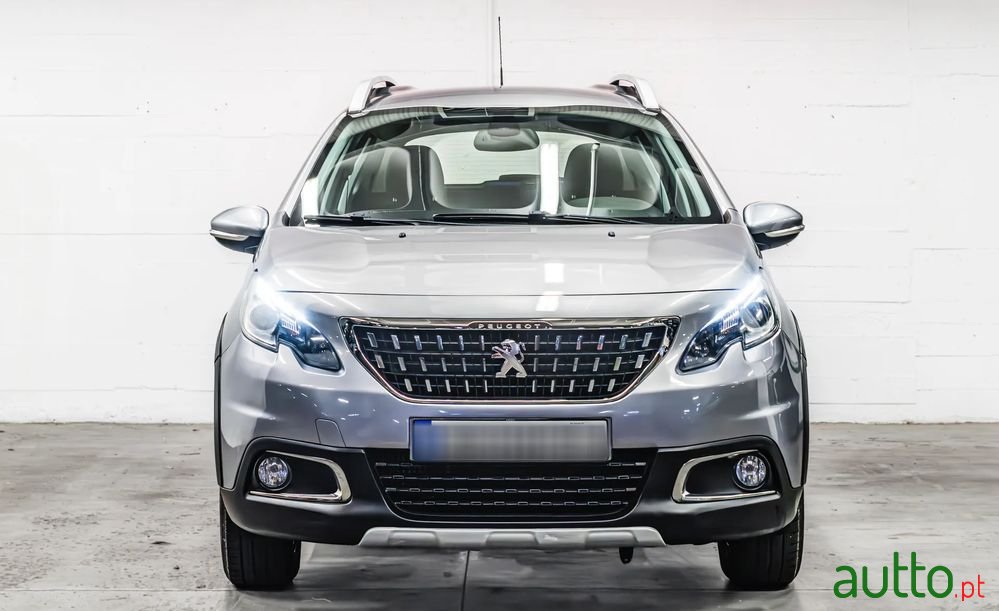 2018' Peugeot 2008 photo #2