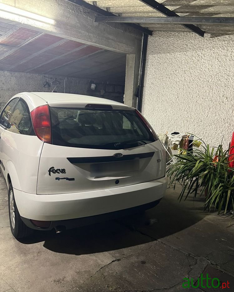 2001' Ford Focus 1.8 Tddi Trend photo #3