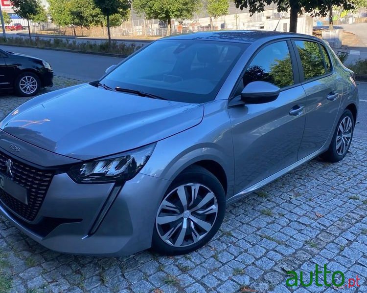 2020' Peugeot 208 photo #3