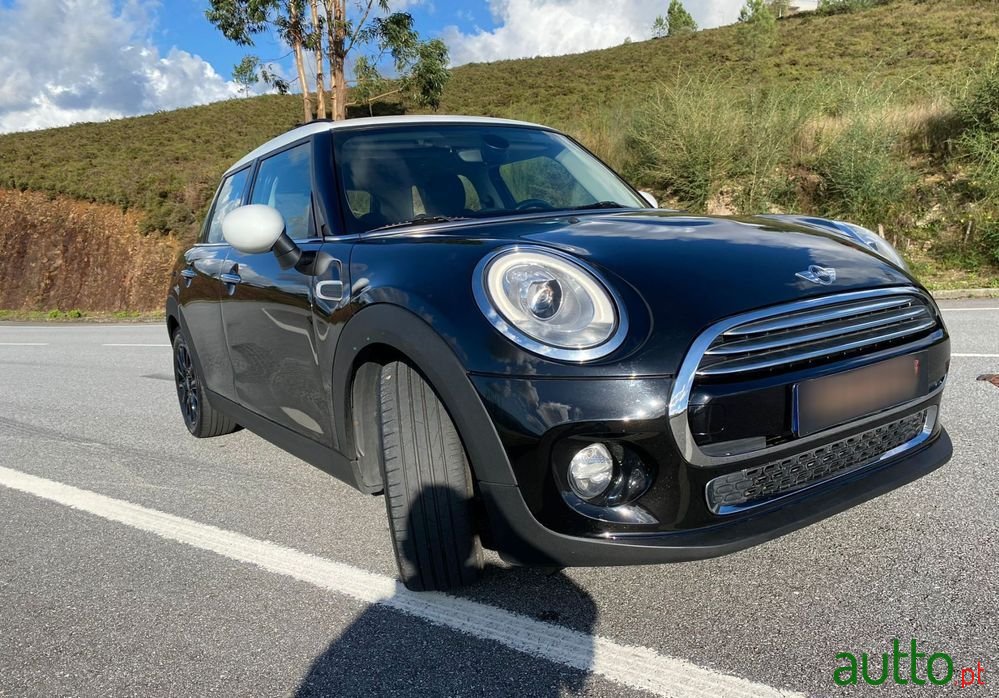 2016' MINI Cooper Auto photo #2