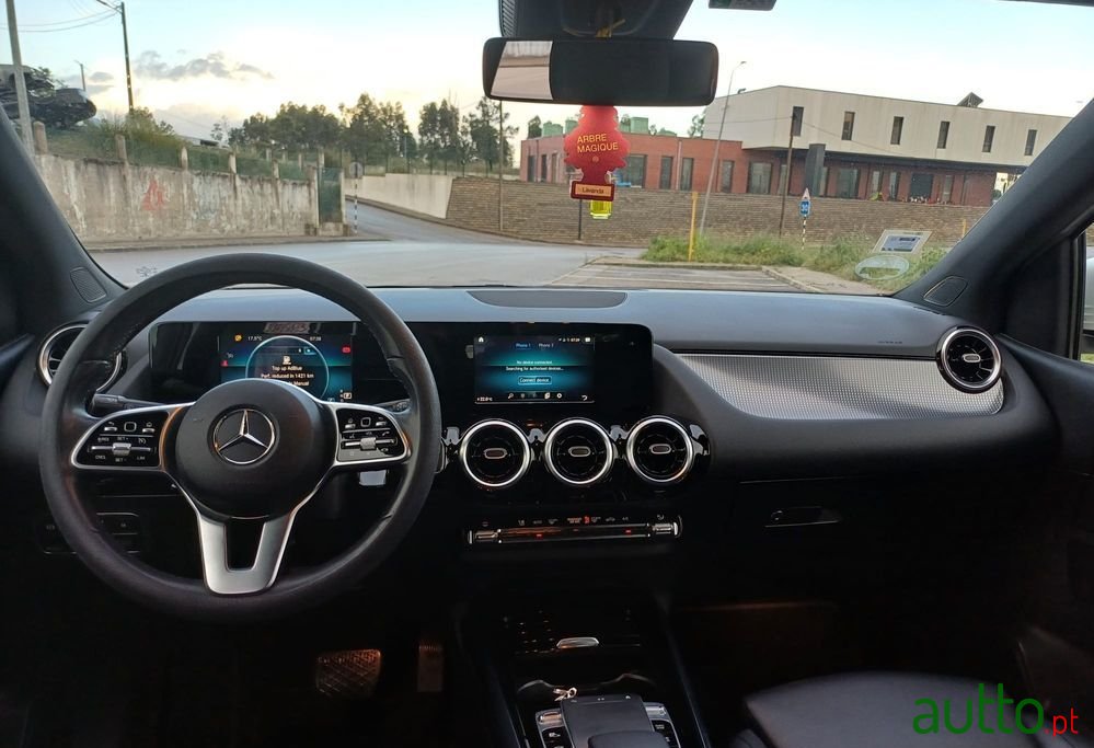 2019' Mercedes-Benz Classe B photo #4