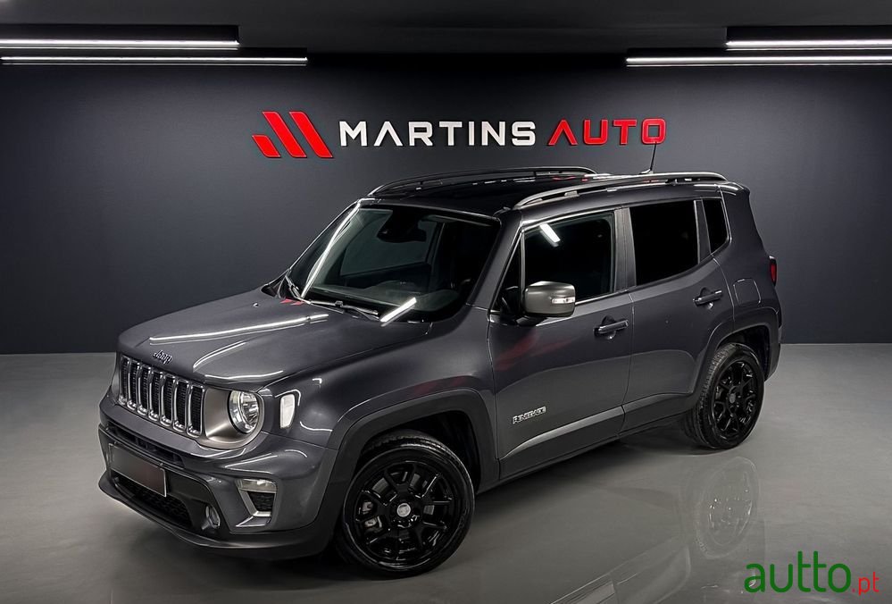 2021' Jeep Renegade photo #2