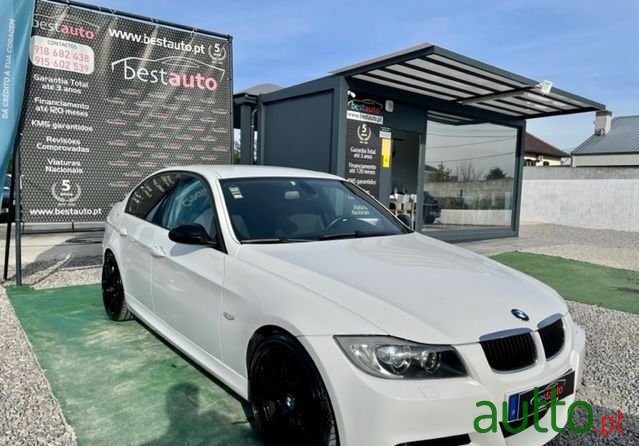 2008' BMW 320 photo #2