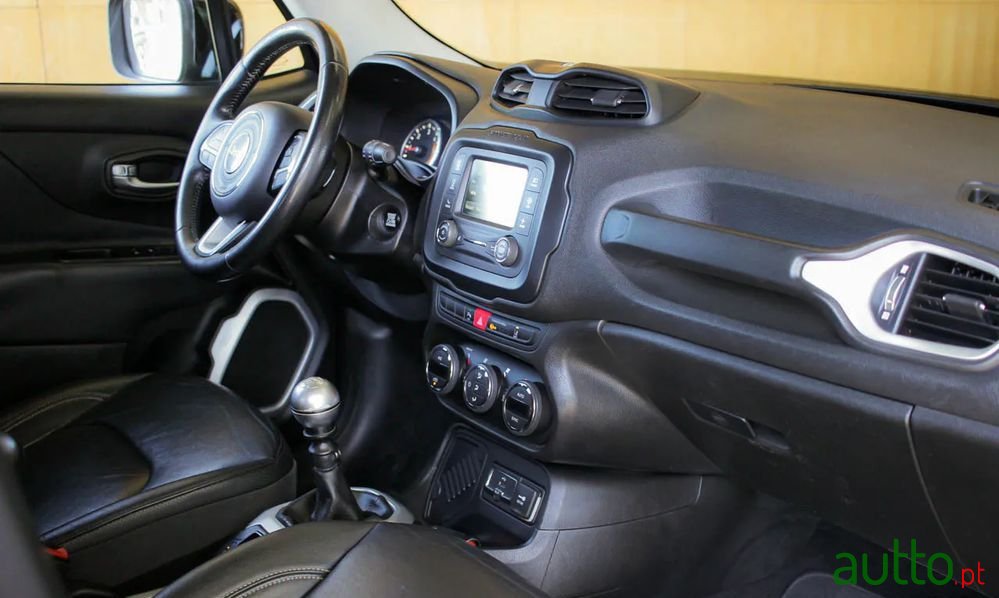 2016' Jeep Renegade 1.6 Mjd Limited photo #6