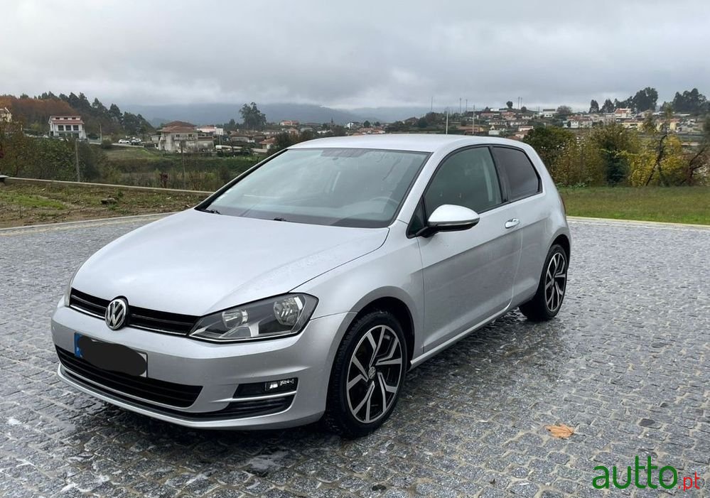2014' Volkswagen Golf photo #1