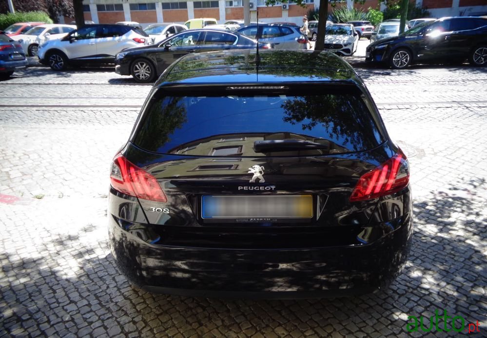 2019' Peugeot 308 photo #6
