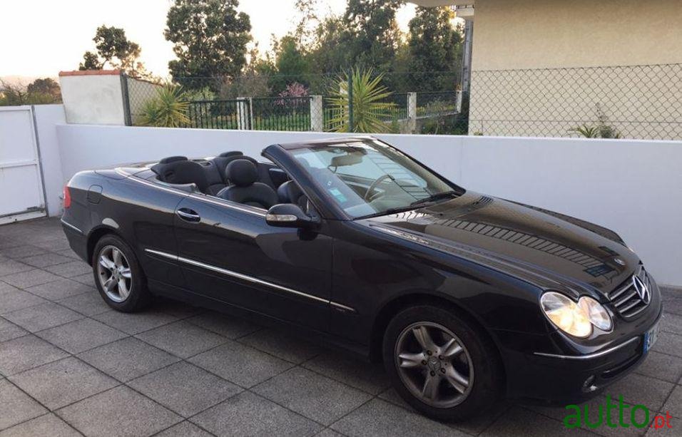 2005' Mercedes-Benz Clk-200 photo #1