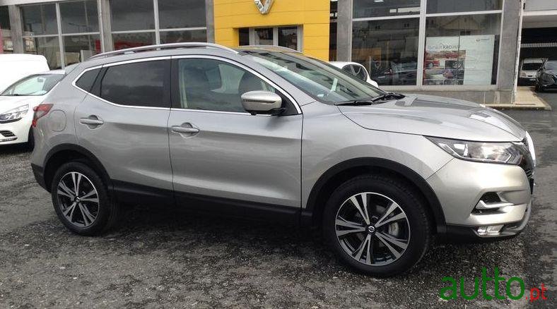 2018' Nissan Qashqai N-Connecta photo #3