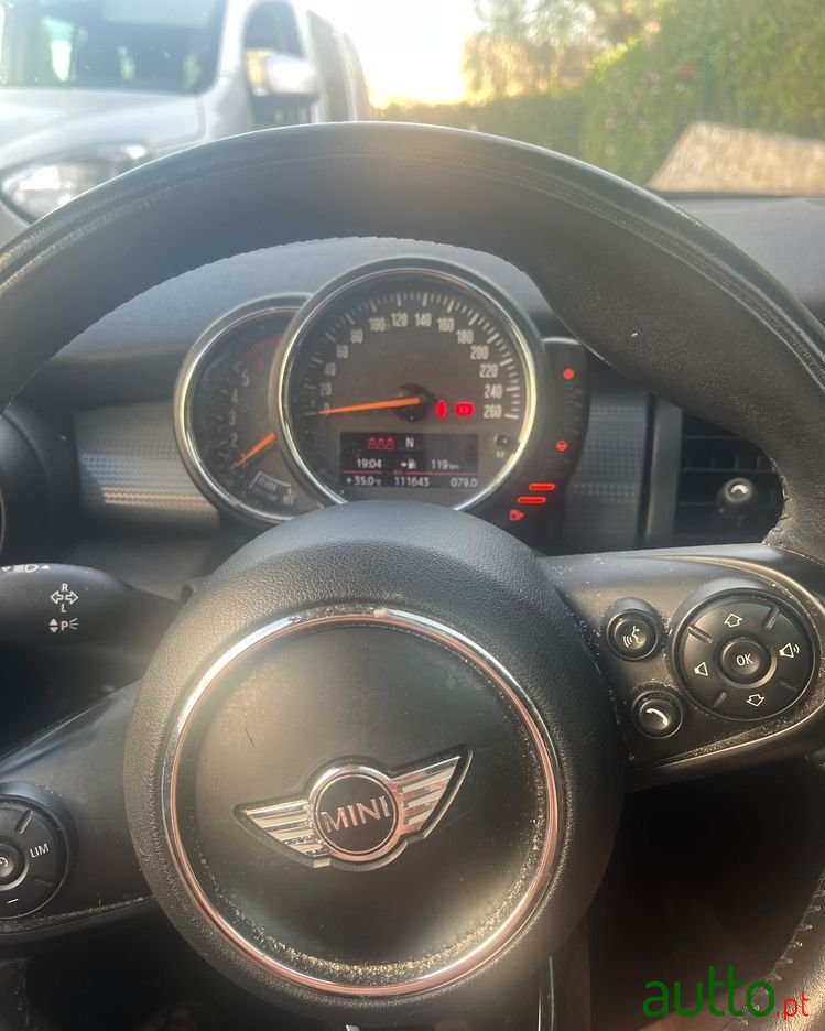 2016' MINI Cooper D 5 Portas photo #5