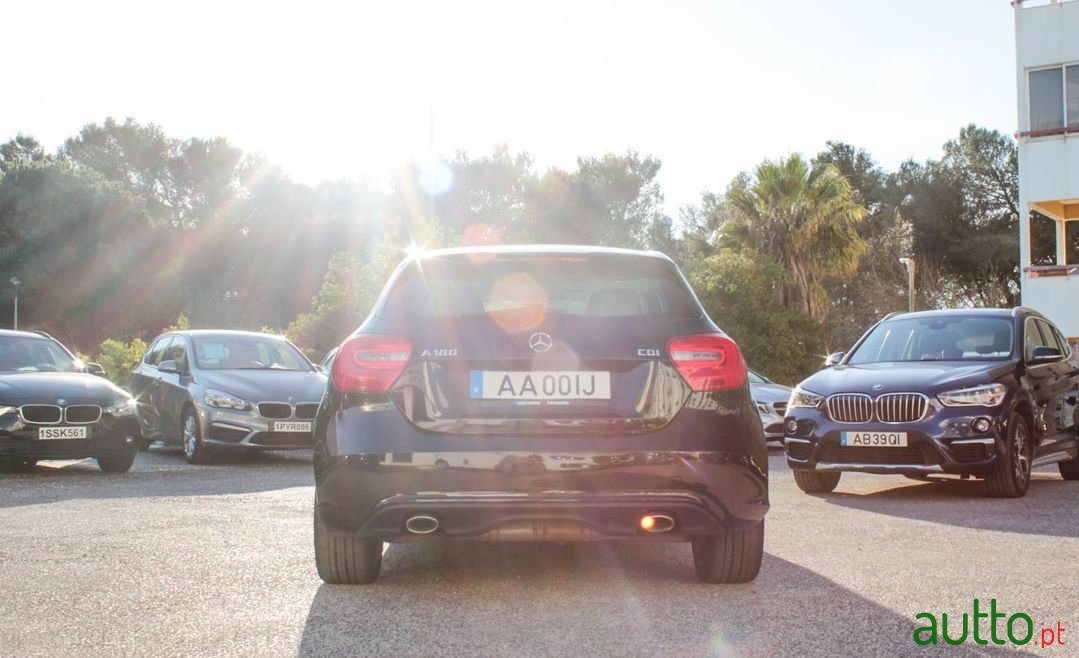 2014' Mercedes-Benz A-180 photo #3