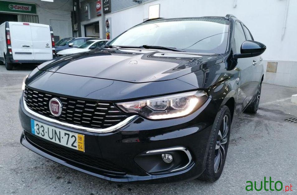 2018' Fiat Tipo Station Wagon photo #1