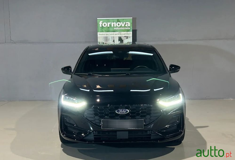 2023' Ford Focus photo #2