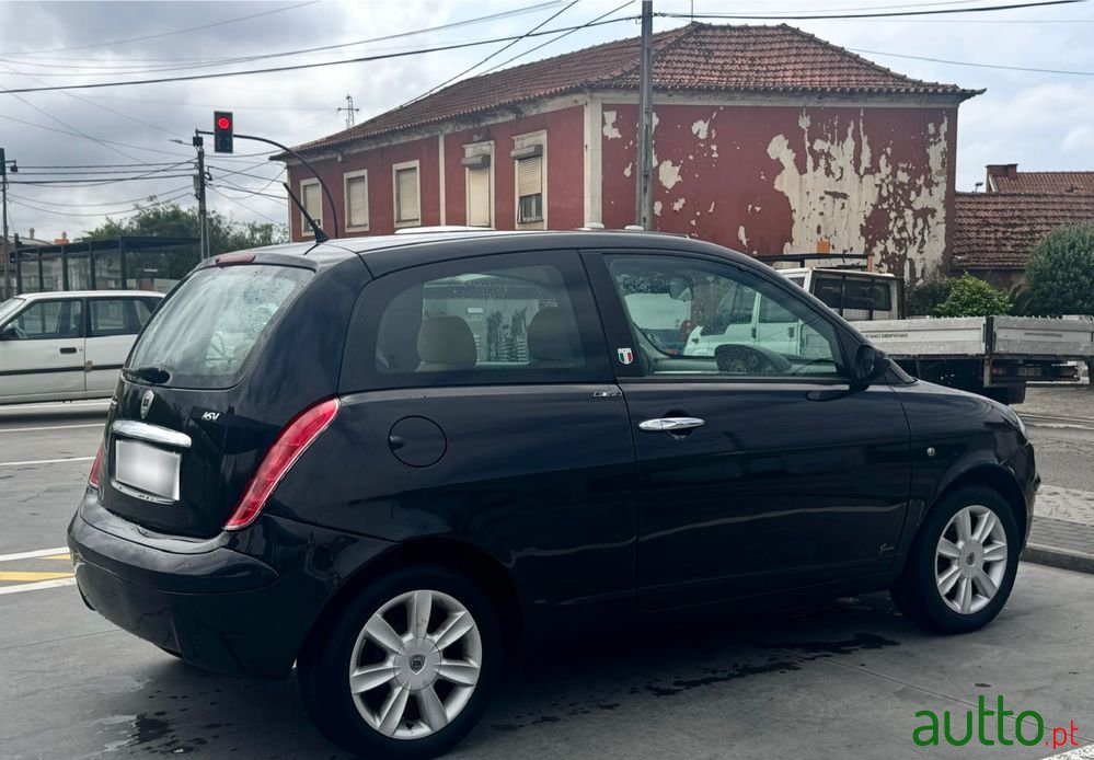 2005' Lancia Ypsilon photo #2