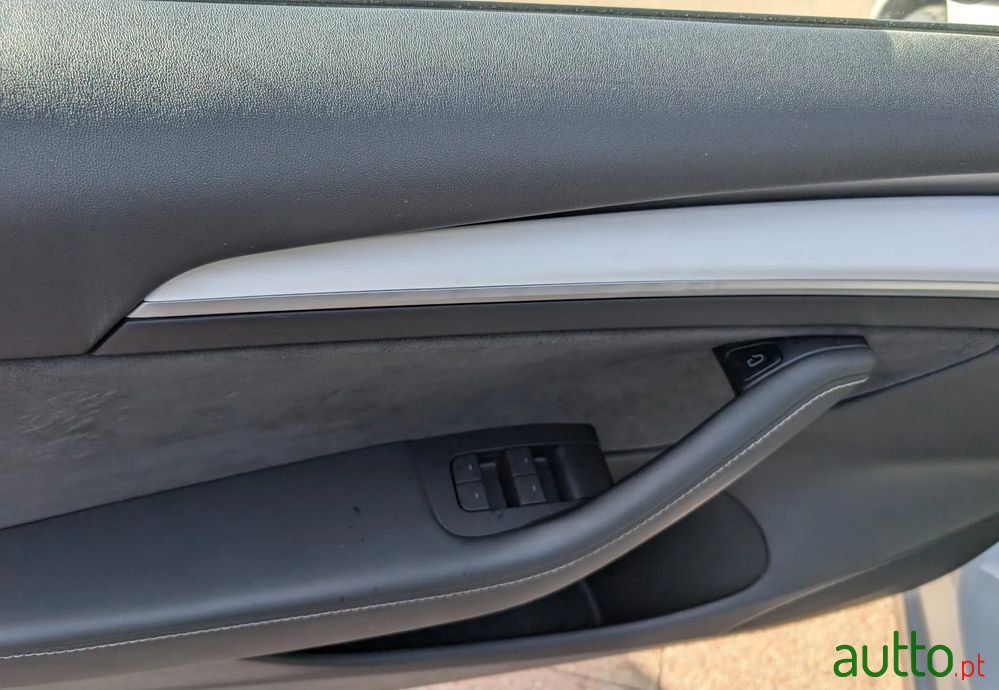 2021' Tesla Model 3 photo #5