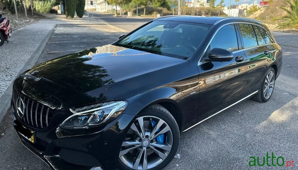 2017' Mercedes-Benz Classe C E photo #2