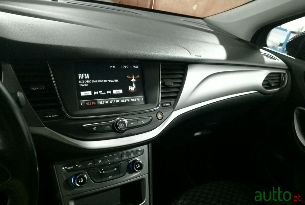 2019' Opel Astra Sports Tourer photo #4