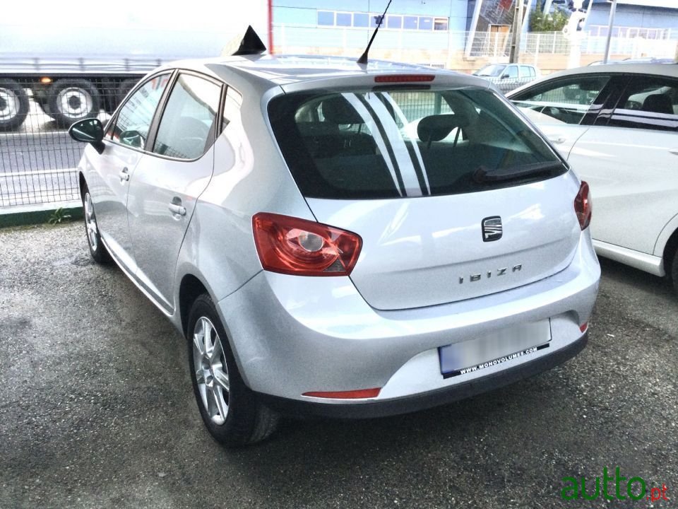 2012' SEAT Ibiza photo #5