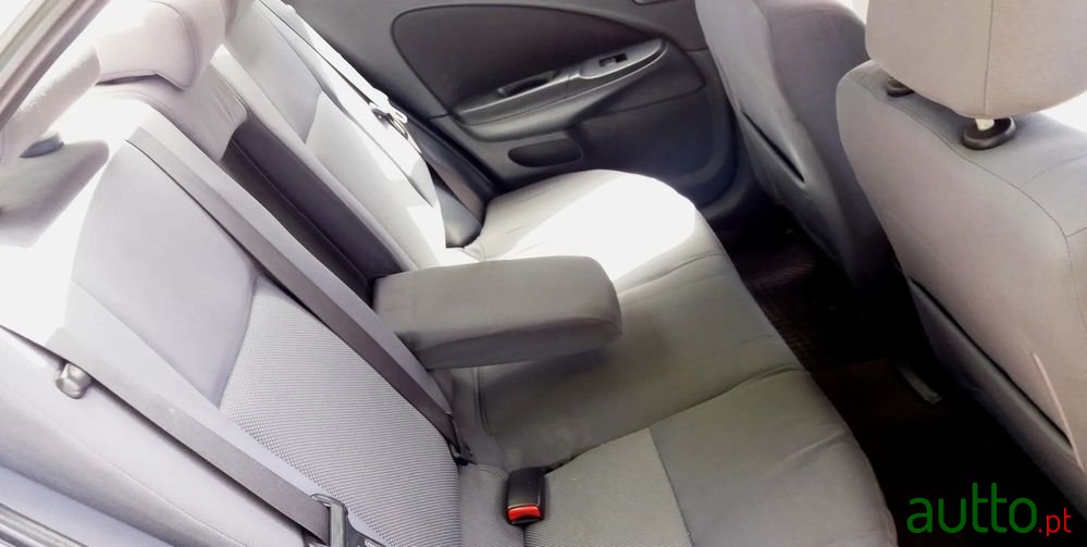 2004' Nissan Almera photo #6