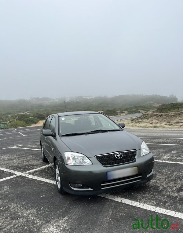 2004' Toyota Corolla 1.4 Vvt-I Sol photo #2