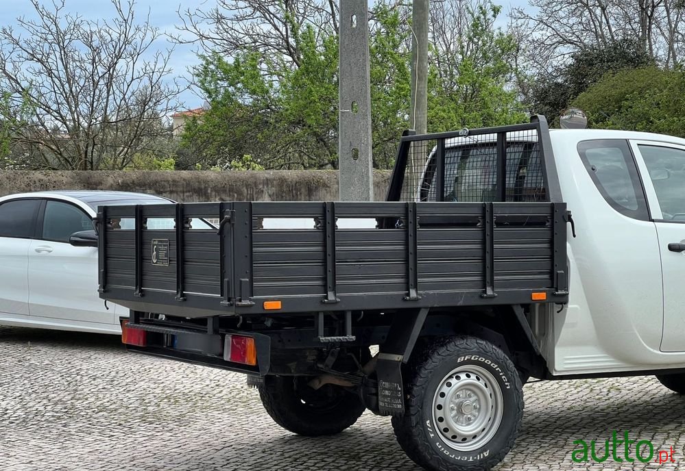 2015' Mitsubishi L200 photo #4