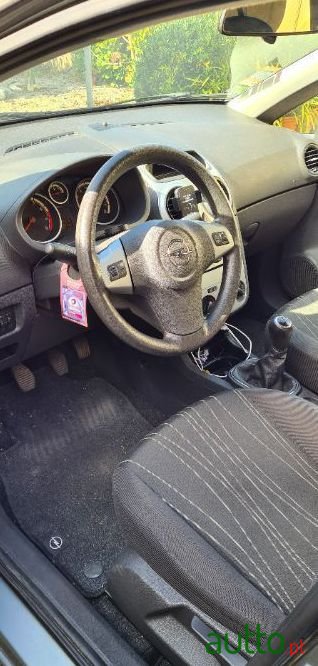 2010' Opel Corsa photo #3