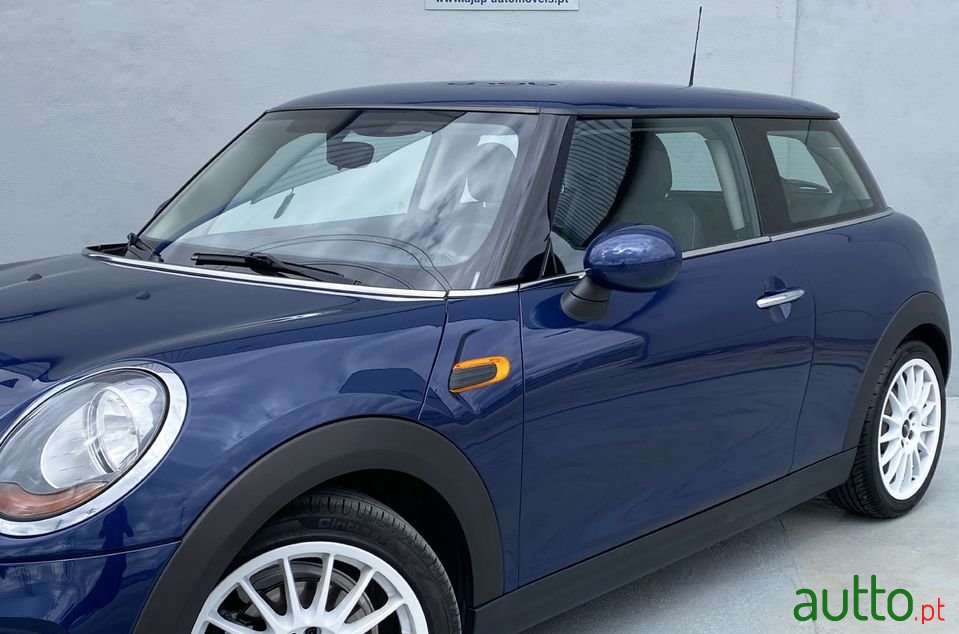 2014' MINI One photo #4