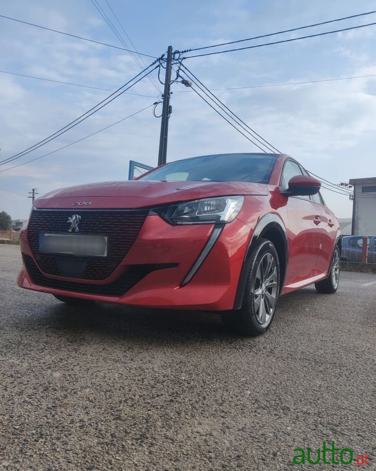 2020' Peugeot e-208 50 Kwh Allure photo #3