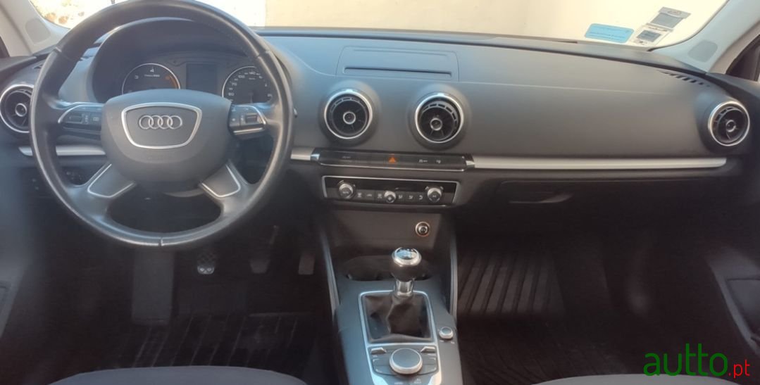 2015' Audi A3 Limousine photo #4