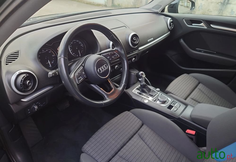 2017' Audi A3 Sportback photo #5