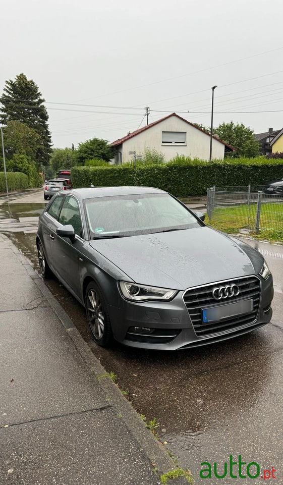 2012' Audi A3 photo #2