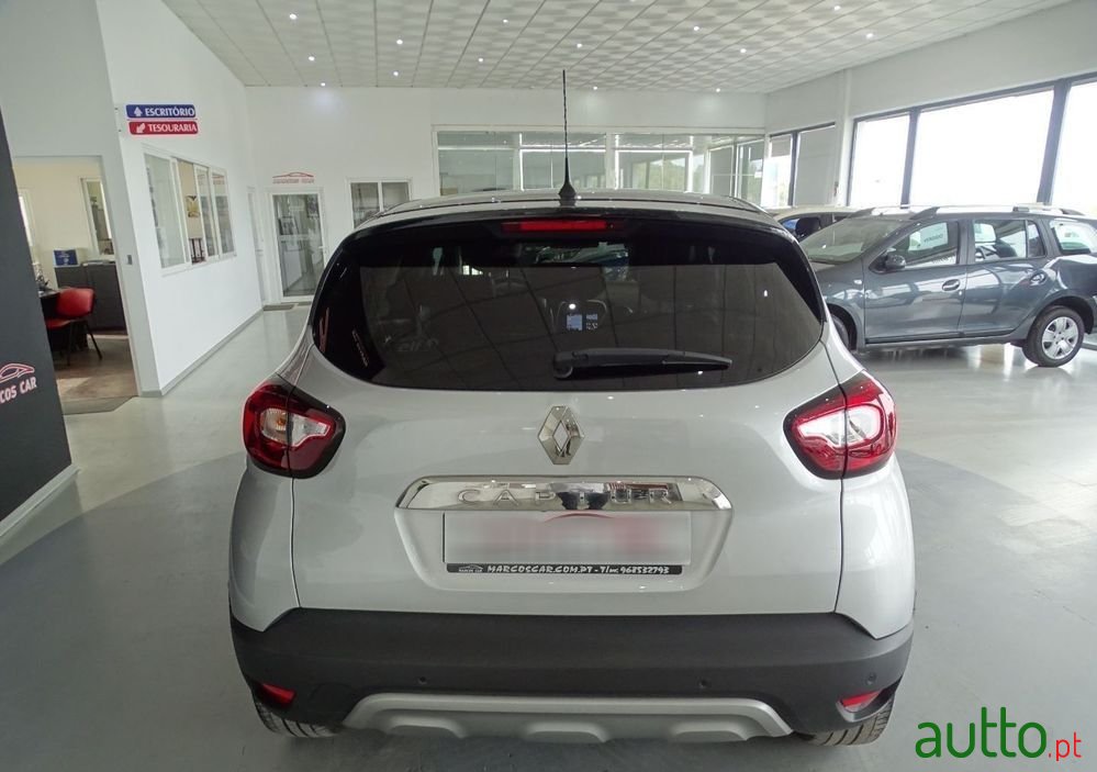 2018' Renault Captur photo #5