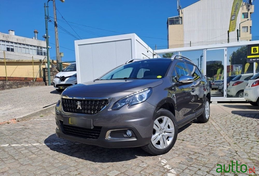 2017' Peugeot 2008 1.6 Bluehdi Style photo #1